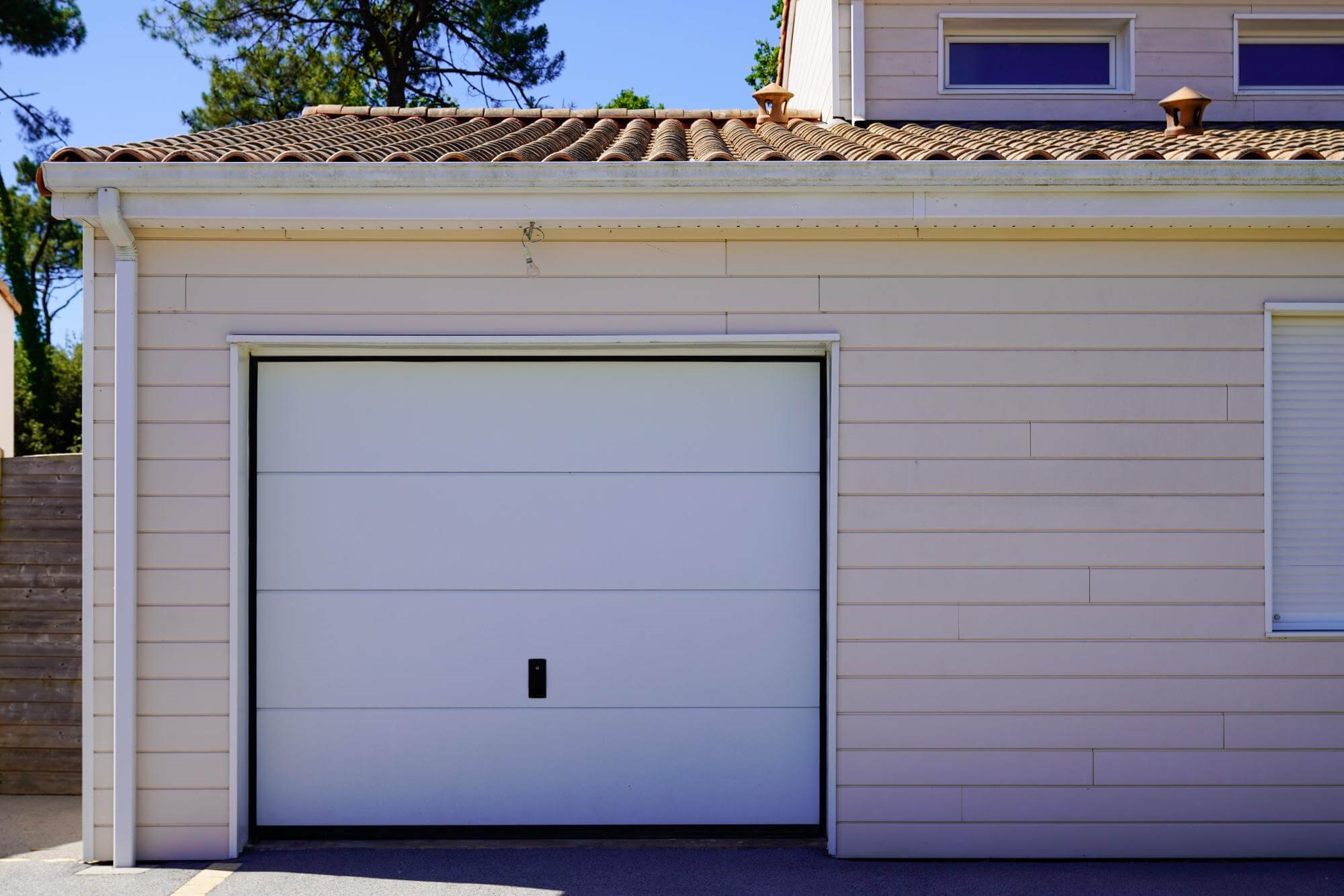 Aiogaragedoor-Gate Repair in San Diego