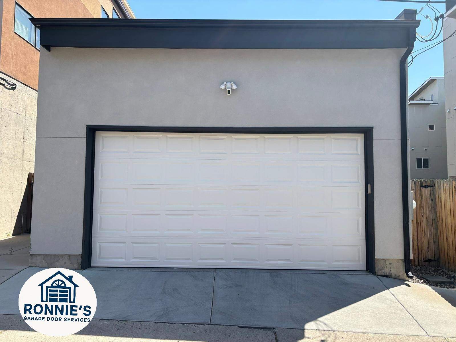 Ronnie's Garage Door Services